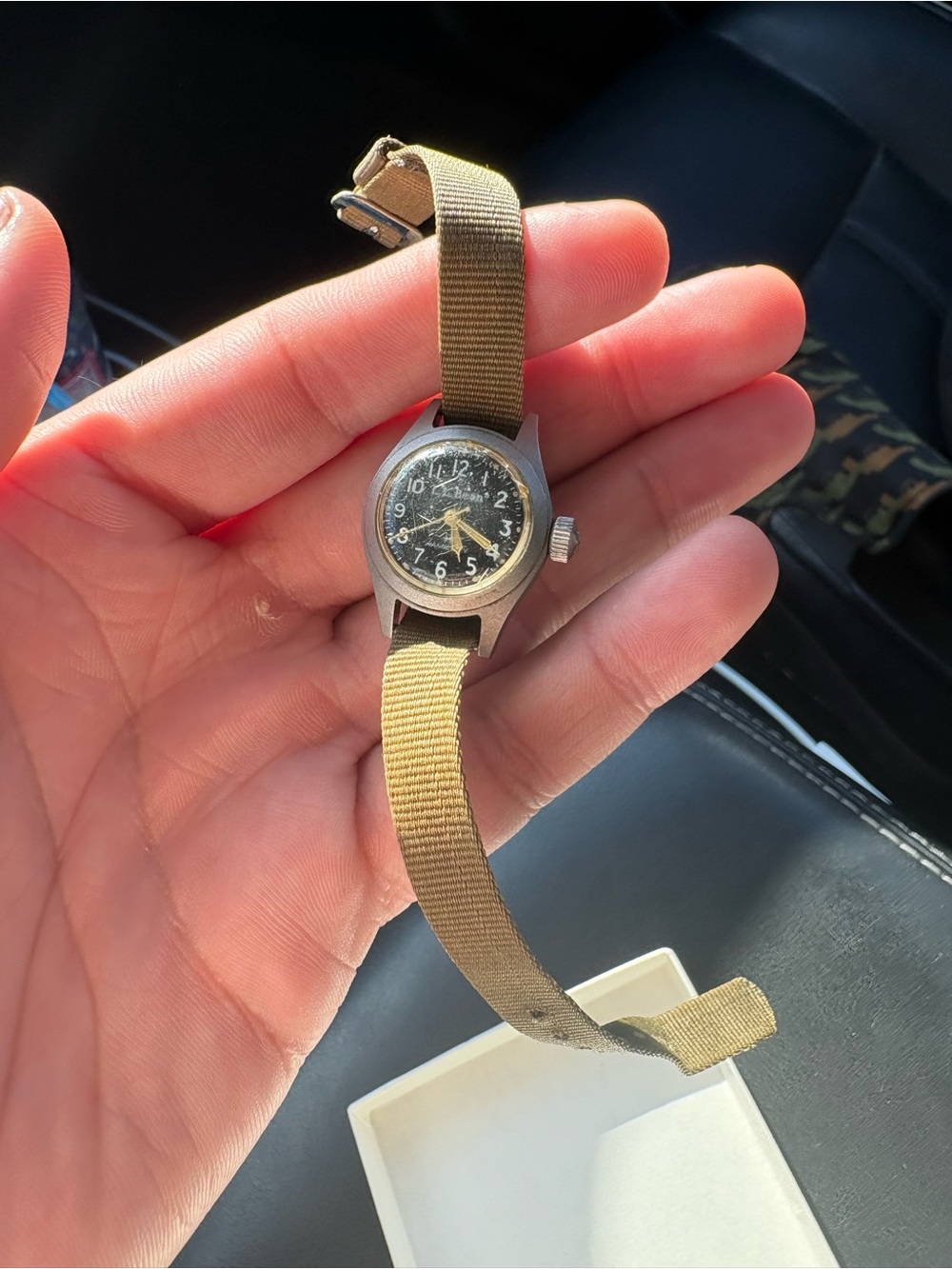 Hamilton LL Bean Quartz 9771 Field Watch. VTG 1980s New Battery.
27mm RARE!